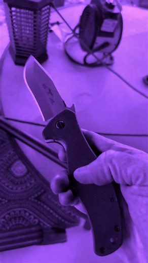 Emerson Vindicator knife Famous in the worst places