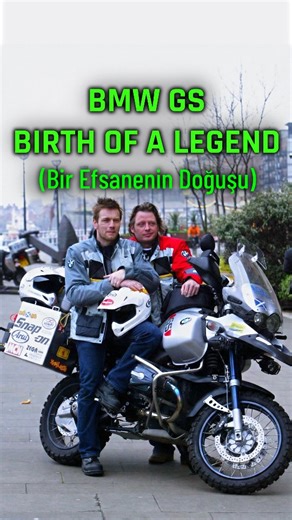 (🇬🇧 English translation below 👇) Bugün kafelerin önünde pırıl pırıl duran o BMW GS'lerin DNA'sı aslında Moğolistan'ın çamurlu yollarında, Sibirya'nın dondurucu soğuğunda şekillendi. Ve KTM bu hatayı yapmasaydı, BMW GS belki de bugün aramızda olmayacaktı! Long Way Round ilk olarak 2004'te 7 bölüm olarak yayınlandı. Sonraki yıllarda 21 bölüm daha çekildi. Şu an Apple TV'de yeni bir 10 bölüm daha yayınlanıyor. Spoiler vermeyeyim, belki izlersiniz. Videoyu beğendiyseniz ufak da olsa bi yorum yazm