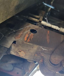 What is this rusty frame thing