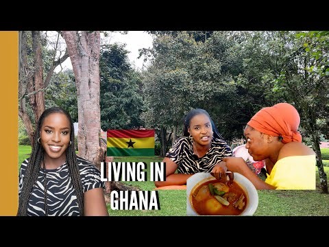 LIVING IN GHANA | TRYING POPULAR GHANA FOOD, FUFU IN LOCAL GHANA RESTAURANTS