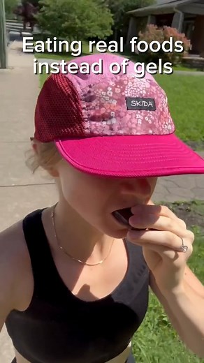 284K views · 1.4K reactions | “10/10, that’s a banana” https://bit.ly/3EPJjoi | Outside Run | Facebook