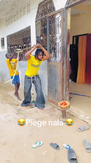 Wouy Boyi Nion Mouss Rk: A Comedy Skit