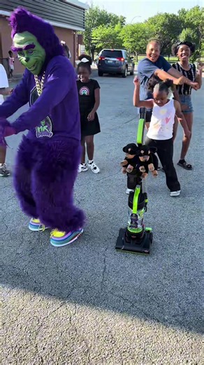 Mr Grouchy (@officialmrgrouchy)’s videos with original sound - Mr Grouchy