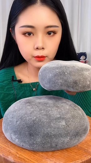 77K views · 1.7K reactions | Dark Chocolate Fluffy Soft Whipped Cream Mochi | Xiaxia Asmr | Xiaxia Asmr | Facebook