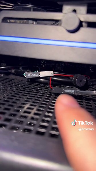 Cómo conectar el botón Power Switch en tu PC Gamer