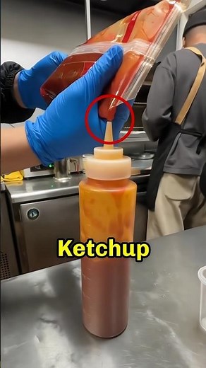 New waiter fails at pouring ketchup – you won’t believe what happened next 🤯 #shorts