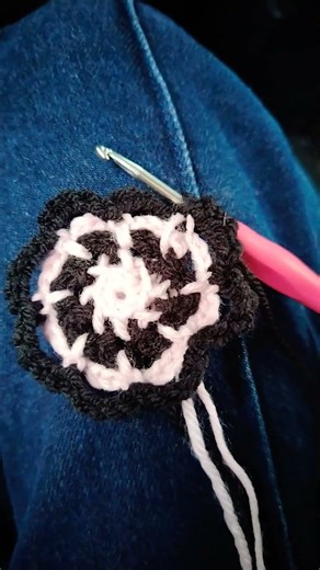 🖤🩷🖤🩷🖤🩷