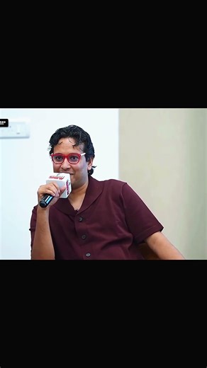 Chashme ke piche kahani 😅#podcast #saleemsir #love #couple #feelings #emotional #realtalk