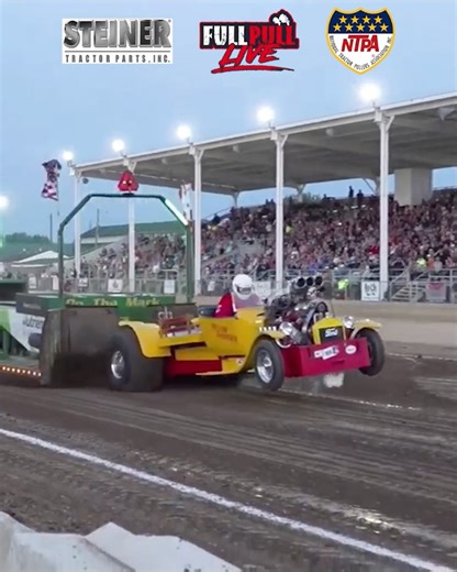 An old classic: the Yellow Thunder!! 🌩️ #twowheeldrive #truckpulling | NTPA Truck and Tractor Pulling