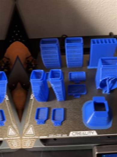 Did you know that 3D Printing Filaments Do Not like Humidity? Not only do they not like it. If they get too wet… You start having failed prints, clogs or spaghetti on your build plate. Either way, you come home to a mess. This kit helps Eliminate that! Not only do you use the funnel to fill these little boxes with rechargeable desiccant beads. But, it also has a place for a hydrometer so you know how much Humidity is in the air! 🤯 #3dprinting #learning #ender3v3