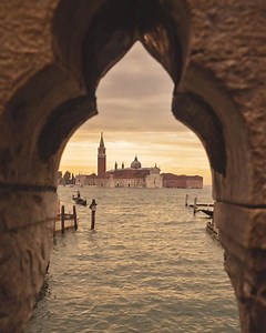 65K views · 7K reactions | Venice, Italy (photos by m_a_f_f_o) via: https://bit.ly/36u4Uz1 | Art, Craft & Architecture | Facebook