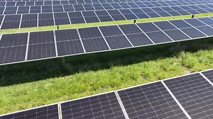 What do the Department of Defense, Wendy’s and the Miami Design District have in common? They’re all supporting solar energy and saving money with FPL’s SolarTogether program. Whether you’re a homeowner, renter, or business, you can join our community solar program to support zero-fuel energy that helps preserve Florida’s clean air and water — without installing a single panel! Plus, enjoy long-term savings with increasing bill credits. This Earth Day, celebrate with us by going solar! 🌍☀️ | Fl