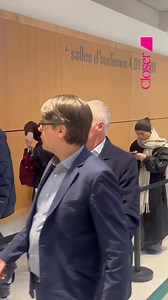 ⚖️🔥 Procès en diffamation – Didier Deschamps face à Daniel Riolo Didier Deschamps est arrivé ce matin au tribunal pour assister à l’ouverture du procès en diffamation qui l’oppose au journaliste Daniel Riolo. Une audience très attendue, sous l’œil des caméras, où le sélectionneur des Bleus est apparu déterminé et concentré. 👀 Affaire à suivre… Vous pensez que ce procès va faire bouger les lignes ? 👇 Lâchez un ⚽️ si vous soutenez DD ou un 🎤 pour la team Riolo. #Closer #Bestimage #Justice #Did