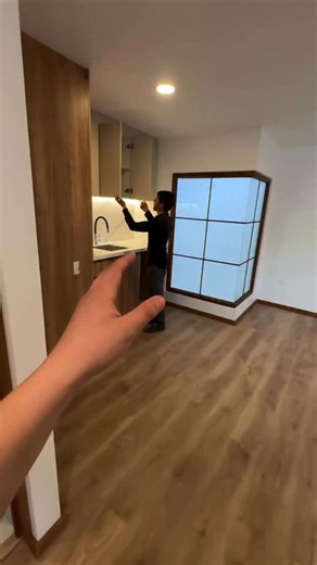 Es estrategia: cuando el arriendo paga la cuota, el activo se construye solo. 🏡📈 Incluso el mobiliario (aprox. $5.000) se prorratea en el tiempo y entra dentro del cálculo mensual. Así es como una suite bien pensada puede acercarse a pagarse sola. | Triarc