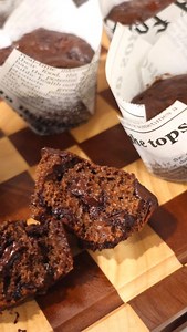 Dark Chocolate Espresso Greek Yogurt Muffins 🍫☕️ 👉 Like this video & comment “CHOCOLATE” for the recipe 🤗 🍫My Chocolate Espresso Greek Yogurt Muffins are insanely moist, rich, and ultra-chocolatey with a subtle espresso kick 🤎☕️ Macro-friendly, refined sugar-free, and taste like a bakery treat! https://cookingkatielady.com/recipe/dark-chocolate-espresso-greek-yogurt-muffins/ #healthybaking #healthymuffins #chocolatemuffins #proteinbaking #macrofriendly #highproteinrecipes #refinedsugarfree 