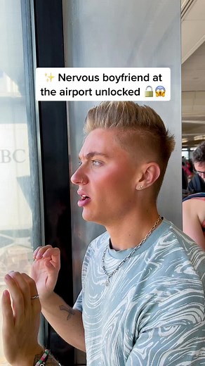 NERVOUS BOYFRIEND AT THE AIRPORT UNLOCKED 🔓✈️ #boyfriend #airport #funnyvideos #relationshipproblems