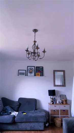 Enjoy the Sunglasses Weather with Britpop Vibes