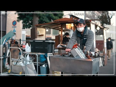 A day in the life of Japanese young people who live while managing food stalls. 屋台 よっちゃん