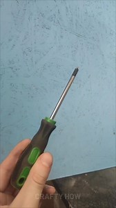 71K views · 69 reactions | A Genius Screwdriver Trick for Effortless DIY! | Crafty Panda How | Facebook