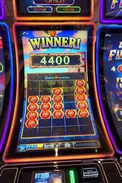 Super rare 100X fireball on Firelink lands me a jackpot!!😌 #slot #casino #slotmachine #vegasmatt