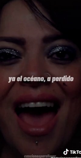 Un ángel llora - Canción de Annette Moreno