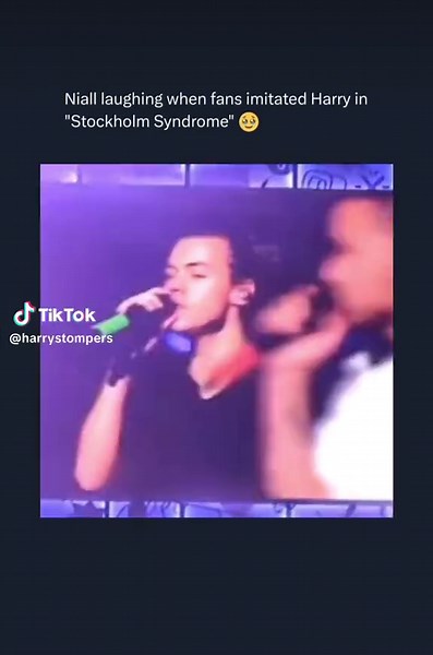 Obsessed is an understatement. (Found: oniedirection ig) @HSHQ #onedirection #harrystyles #louistomlinson #harrystylesvids #larrystylinson #hslot #loveontour #onedirectionreunion #1D #harryshouse #love