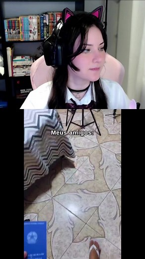 Meru dançando em um meme engraçado