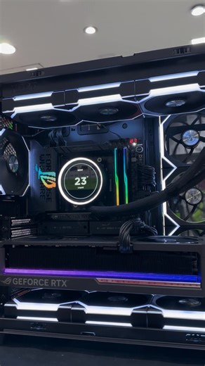  إعدادك هو أسلوبك ✨ خلي مكتبك يتكلم عنك! من الإضاءة الـRGB إلى...