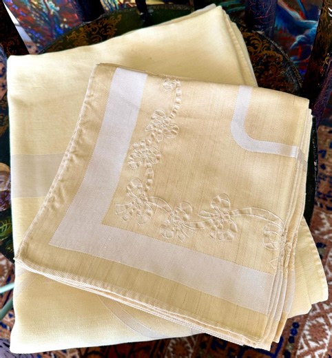 Vintage Antique Natural BROCADE TABLECLOTH 6 NAPKINS Embroidered Embroidery Bows Collectible Collectable Sixties Japan Made Openstudiobeads - Etsy