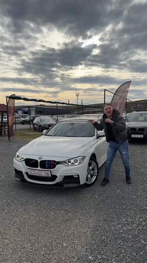 BMW 320d xDrive M-Paket Automat, 2012 2.0 Diesel, 200 CP, 255.200 km, Euro 5 PREȚ: 14.990 euro Disponibil în rate, de la 340€ / lună. Avans 0 Avantaje la achiziție: – Soluții de finanțare – BUY BACK – GARANȚIE 12 LUNI, cu posibilitate de extindere până la 36 LUNI – Plin de combustibil – Transport GRATUIT – Numere provizorii – KM VERIFICAȚI – Test drive – Apel video cu prezentarea mașinii | Full Automobile - Mașini în Rate