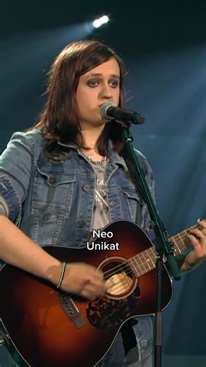 The Voice of Germany on Instagram: "Mit frechen Beats und einer energiegeladenen Show rockt Neo Schneider die "The Voice of Germany"-Bühne mit "Unikat" des Berliner Musiker-Duos SDP! ❤️ #tvog"