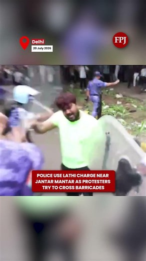 Delhi Police Use Lathi Charge Near Jantar Mantar As CJP Protesters Try To Cross Barricades