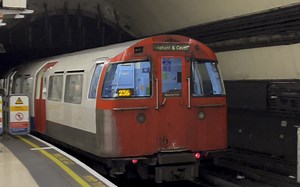 【伦敦地铁】贝克卢线 (Bakerloo line) 出皮卡迪利广场（Piccadilly circus）站