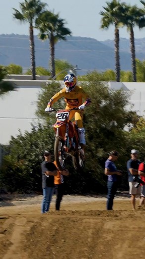 Witness a motocross rider defy gravity with amazing jumps and tricks. The dirt track becomes their playground as they push limits and showcase skill. An adrenaline-fueled display of talent and control. #Motocross #DirtBike #ExtremeSports #Motorcycle #Jumps #Tricks | Viral MX