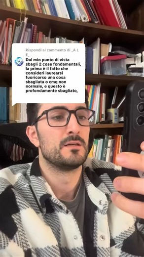 Qui Si Risolve Matematica e Fisica on Instagram: "Risposta al commento “@_A L E_: Dal mio punto di vista sbagli 2 cose fondamentali, la prima è il fatto che consideri laurearsi fuoricorso una cosa sbagliata o cmq non normale, e questo è profondamente sbagliato, ad esempio da me, alla facoltà di matematica poco più del 50% degli iscritti si laurea in corso, e già quelli che arrivano al terzo anno sono la metà delle matricole. Il secondo aspetto riguarda i preconcetti verso chi non ha competenza i