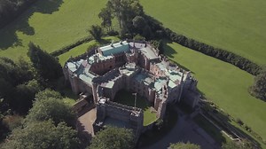 The first stone castle at Berkeley was built in the late 11th century. What survives today reflects nearly a thousand years of rebuilding, adaptation and continued use. #BerkeleyCastle #History #Heritage #MedievalCastle | Berkeley Castle
