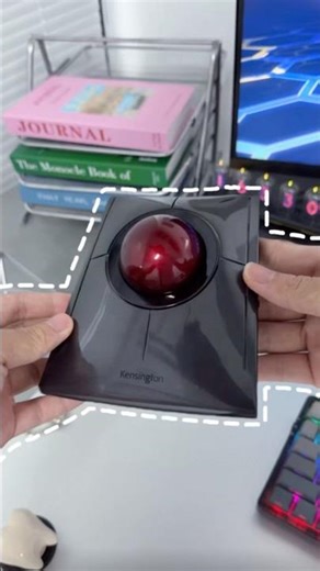Wait, you control the cursor with just one trackball?#wirelessmouse #trackballmouse #mouse #unboxing