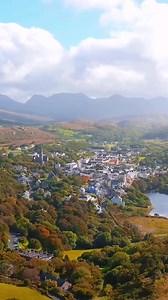 A small place with a mighty heart... this is Clifden, the capital of Connemara! 🏞️💚☘️🇮🇪 📸 Visit_Ireland_ 📍 Clifden, Connemara #AmazingPlaces #BucketList #Clifden #Connemara #Galway #Ireland #VisitGalway | Visit Galway