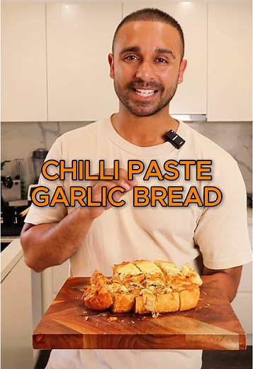 Chilli Paste Garlic Bread Recipe for Garlic Lovers