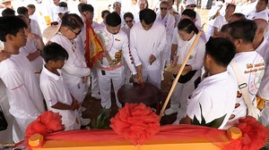 Chinese-Thai Community Performs Funeral for Unclaimed Dead