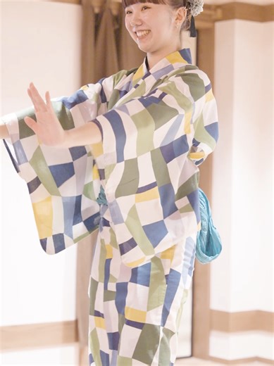 Enjoy traditional dance in the heart of Tokyo! 🏮Regular Schedule🏮 Every Tue, Wed & Thu at 7:30pm Book now through the link in our bio! 📍Shoku no HANAMICHI 3F HANAMICHI TOKYO KABUKICHO, 1-6-12 Kabukicho, Shinjuku. #bondance #bondanceizakaya #bonodori