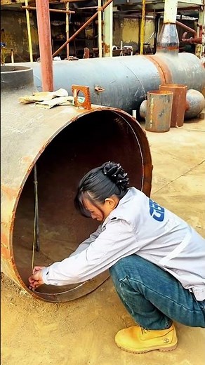 The cutting process of large diameter pipes- Good tools and machinery make work easy