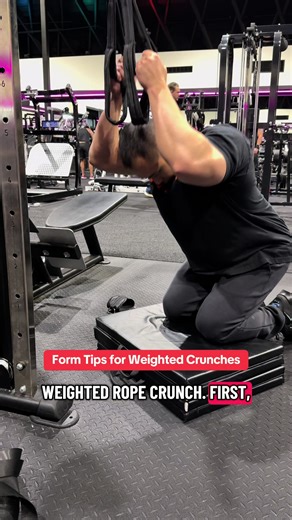 Weighted crunch form tips and cues #abs #abworkout #gymtok #fitnesstips #bodybuilding