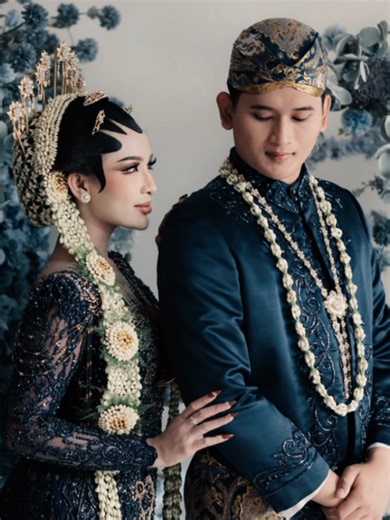 Tak simpen ning njero ati esemmu tansah ngangeni 🎵🎶 Lewat Angin Wengi - Cover #couple #aesthetic #menikah #wedding #CapCut