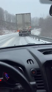 Winter Storm Causes Dramatic Highway Crash Scranton, Pennsylvania — November 18, 2025 A sudden winter storm transformed a winding mountain pass into a hazardous obstacle course on Tuesday morning, leading to a series of collisions caught in a harrowing dashcam video. The footage captures the moment a motorist lost traction on a snow-slicked curve, highlighting the extreme dangers of early-season ice. As the vehicle rounds a bend, the driver and passengers realize the road is covered in a layer o