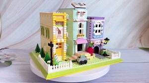 Mini Cafe-Bookshop Building-Blocks Set- City Town Coffee Bookstore House Modular Building Book Nook Model Construction Building Blocks Bookend Collection Set 1699 PCS for Adults