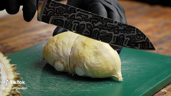 Discover the Health Benefits of Durian: The King of Fruits