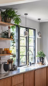 Get a behind-the-scenes look at this window transformation! To make the most of his natural light and frame the best views, Hilton Carter picked E-Series windows. With their contemporary look and unmatched flexibility, they were the perfect choice for bringing his vision to life. Discover more about the E-Series here: https://www.andersenwindows.com/windows-and-doors/series/e-series/#low-e 📷: Hilton Carter #AndersenWindows #CustomBuild #Remodel | Andersen Windows Doors