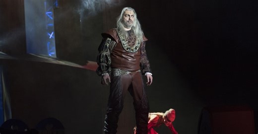 Daniel Hůlka se po 30 letech loučí s Draculou. Kdy ho odehraje naposledy?