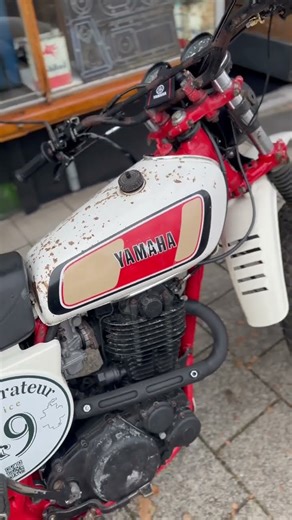 Yamaha XT500 uit 1979 krijgt weer leven – na maanden bouwen eindelijk vonk en vuur!